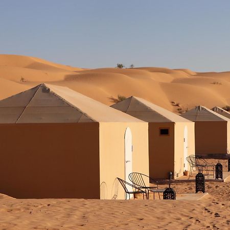Camp Abdelmoula Hotel Douz Bagian luar foto