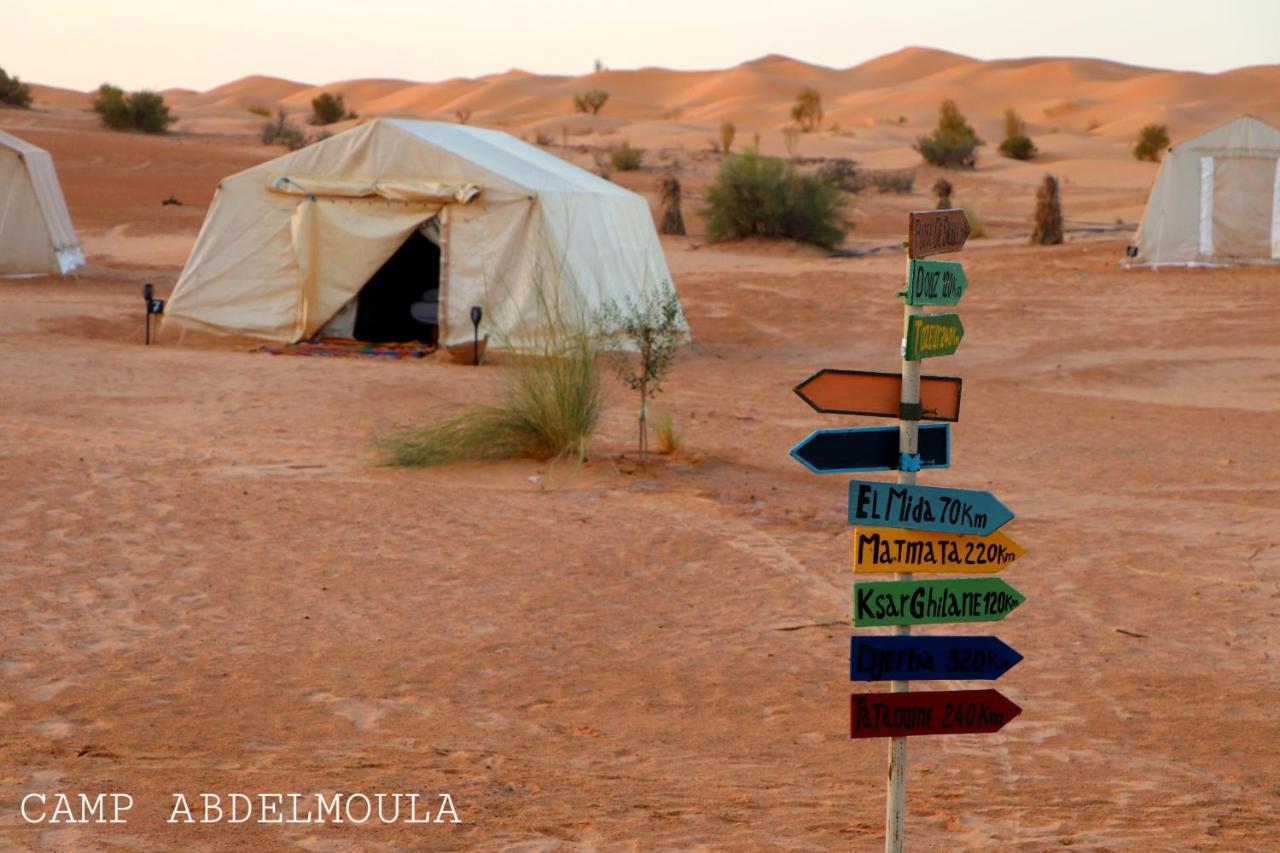 Camp Abdelmoula Hotel Douz Bagian luar foto