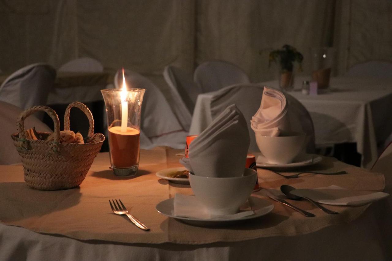 Camp Abdelmoula Hotel Douz Bagian luar foto