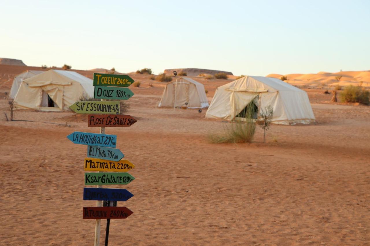 Camp Abdelmoula Hotel Douz Bagian luar foto